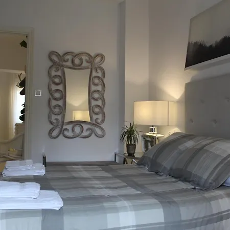 Apartment Lola's