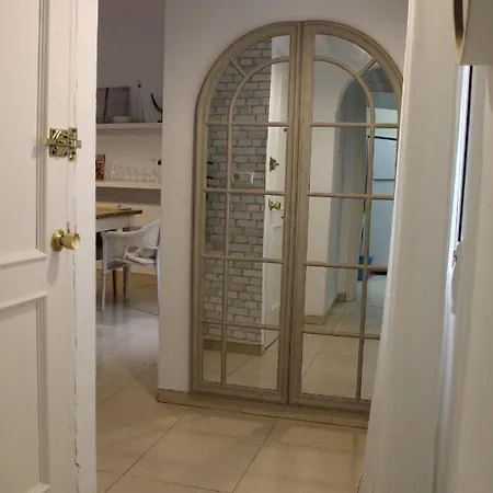 Lola's Apartment *