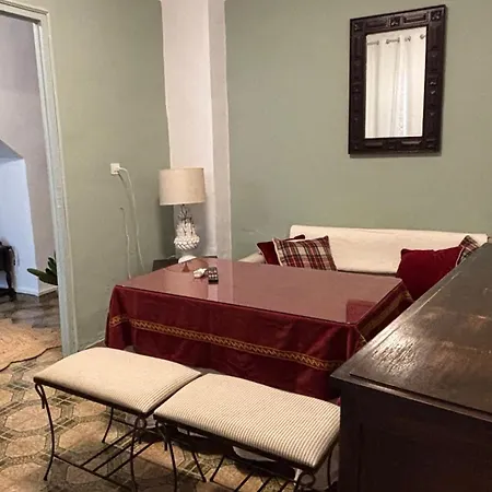 Lola's Apartment *